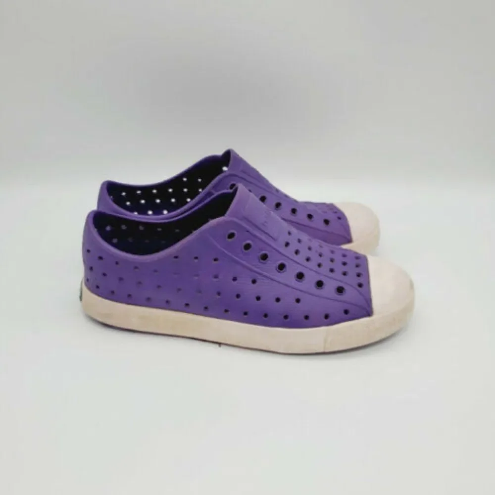 Native Unisex Kids Perforated Slip On Shoes Sz J3